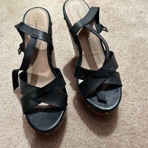 Chinese Laundry black wedges